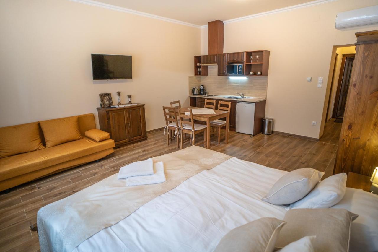 Toscana Apartman Gyula Esterno foto