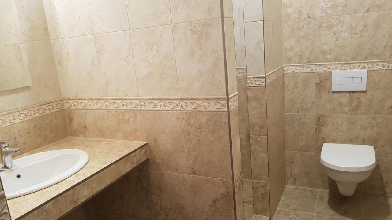 Toscana Apartman Gyula Esterno foto