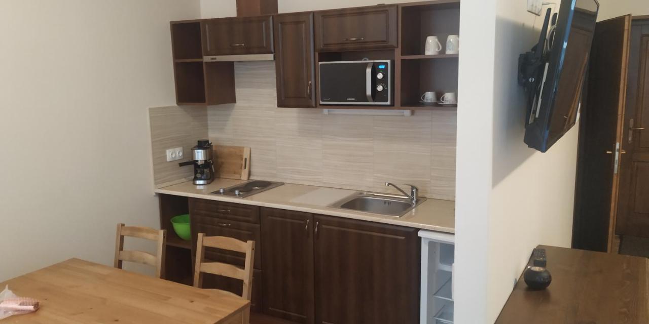 Toscana Apartman Gyula Esterno foto